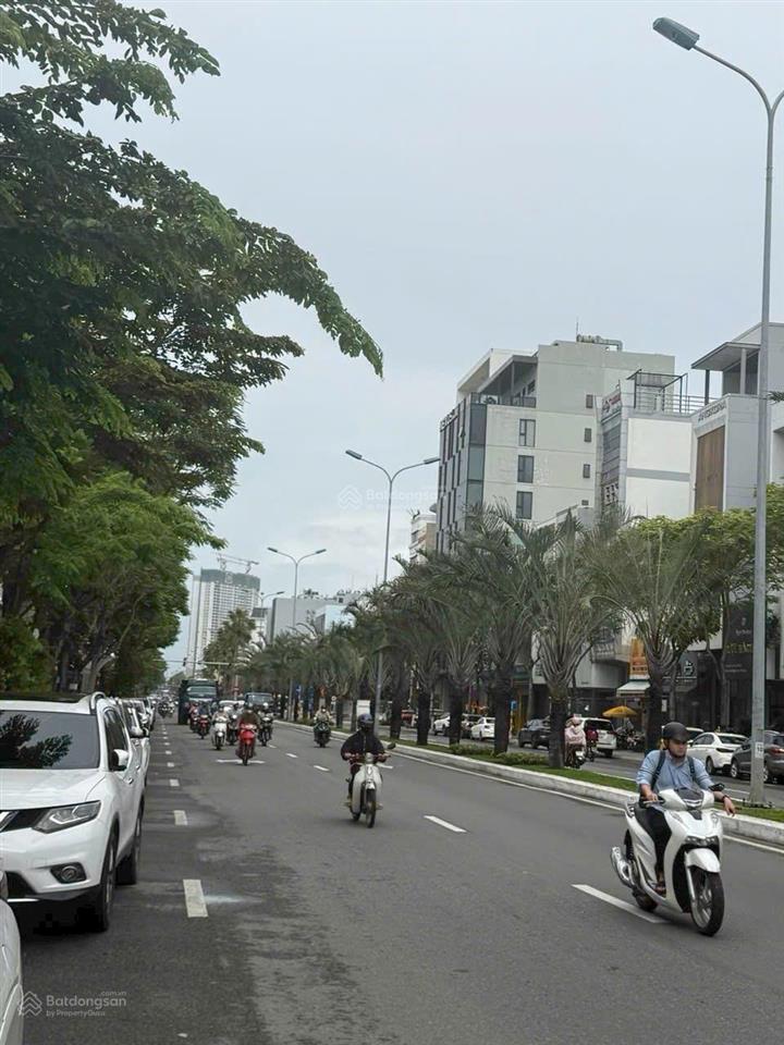 Bán mặt tiền đường 2/9 đối diện danang downtown dt 150 m² ngang 6m.
