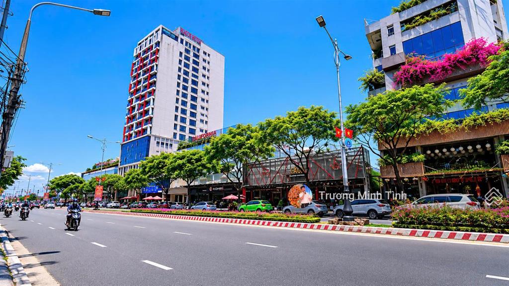 Tòa nhà 6 tầng mặt tiền nguyễn văn linh cách cầu rồng 200m, sẵn dòng tiền 600 triệu/năm