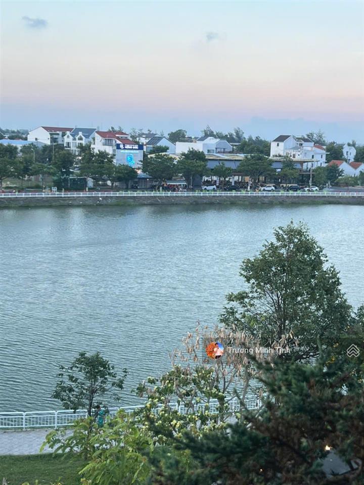 Bán đất chính chủ tại bờ hồ 1, view ra hồ rất thoáng mát, dt 200 m2 ngang 10m. giá tốt đầu tư