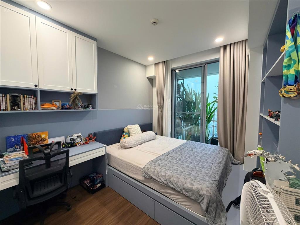 Cần bán căn hộ cao cấp green valley phú mỹ hưng quận 7 122m2 3pn view sân golf 12.2 tỷ 0909 565 ***