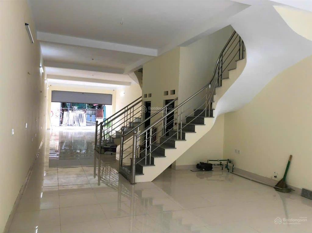 Cho thuê nhà riêng tại nhà số 2, ngõ 87  đường trường lâm, 5,5 triệu, 50m2 giá ưu đãi