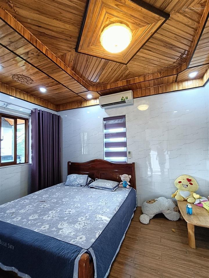 Biệt thự 4 tầng đi bộ tắm biển  tận 8pn master  dt khủng 200m2 (10x19.7).nhà ốp đá và gỗ tự nhiên