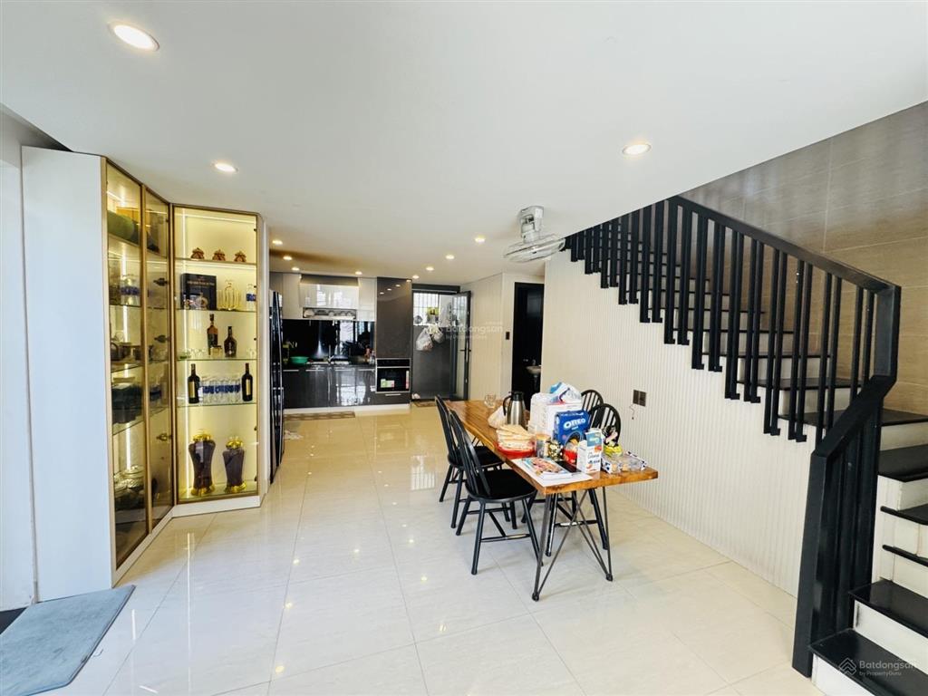 Căn góc villa mini 4 tầng sơn trà  phù hợp ở hoặc cho thuê dòng tiền ngon
100m²  ngang 6,5m.