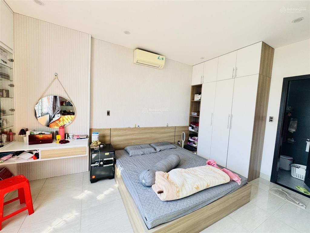 Căn góc villa mini 4 tầng sơn trà  phù hợp ở hoặc cho thuê dòng tiền ngon
100m²  ngang 6,5m.