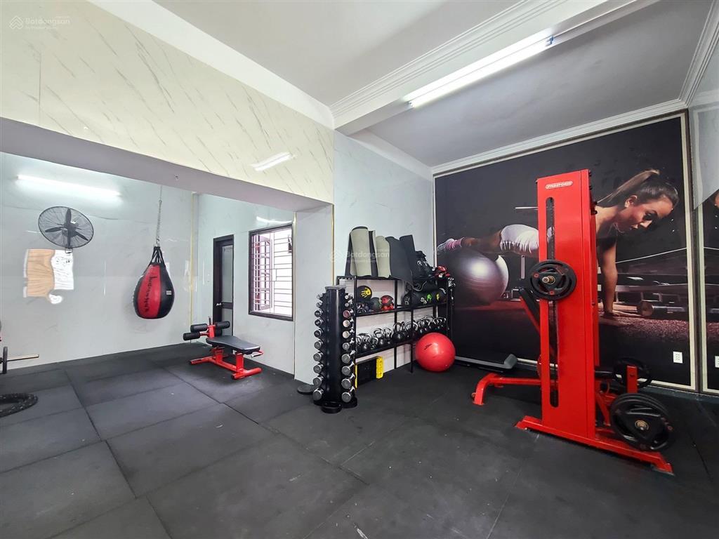 Rất ngon  190m2 ngang 8m nhà 3 tầng ngay chợ đống đa  hải châu. giá chỉ 12tỷ5  đường 6m