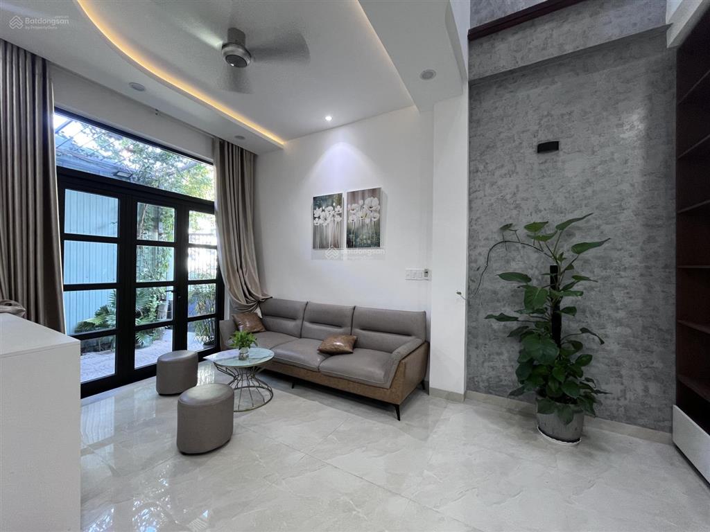 Gấp  3 tầng 3 mê trung tâm hải châu  oto đậu sát nhà  giá 4tỷ9