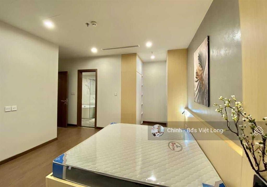 Cho thuê gấp căn hộ cao cấp green diamond 93 láng hạ, 95m2, 2pn, giá 20 triệu/tháng