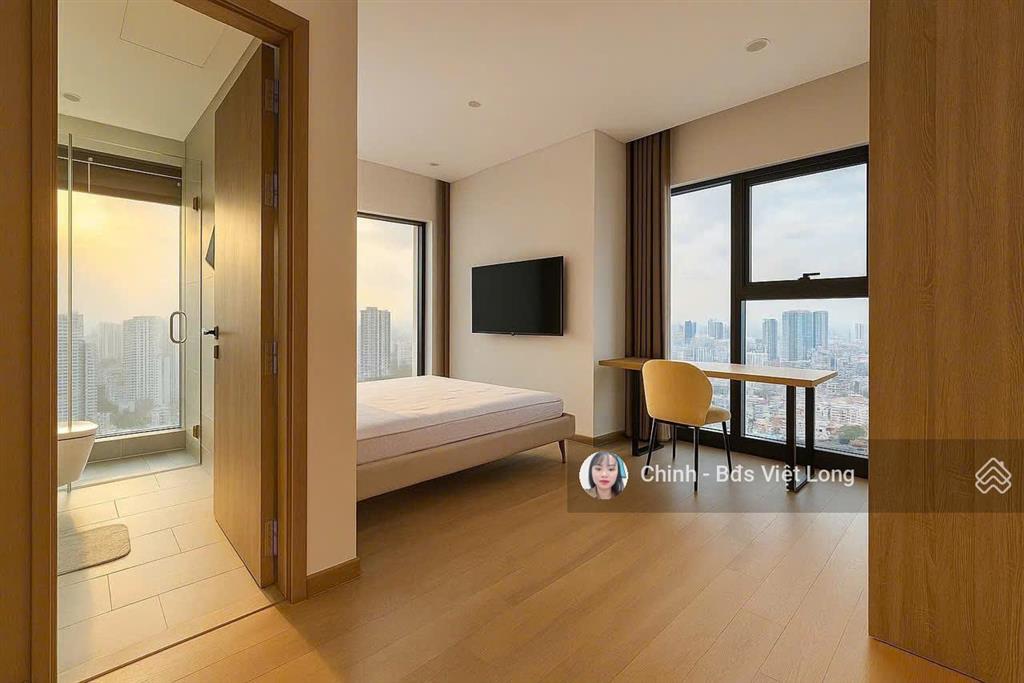 Chính chủ bán căn góc chung cư cao cấp lancaster hà nội 140m2, 3pn, ban công đông nam.