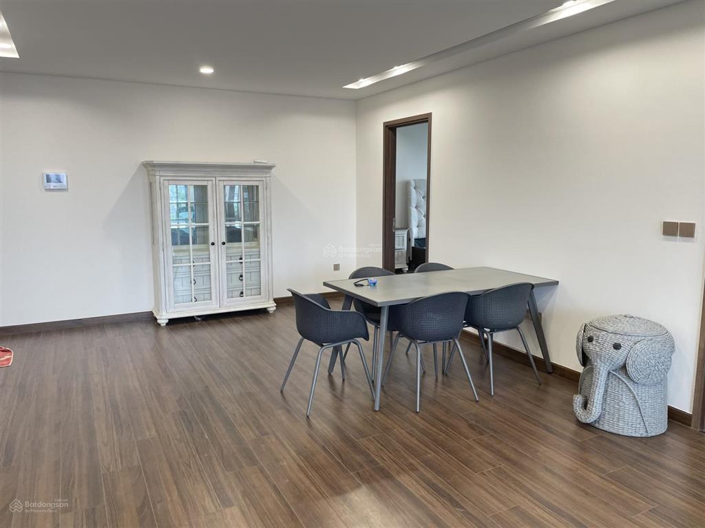 Bán gấp căn hộ tại thành công tower 57 láng hạ, 172m2, 3pn, 80 triệu / m2