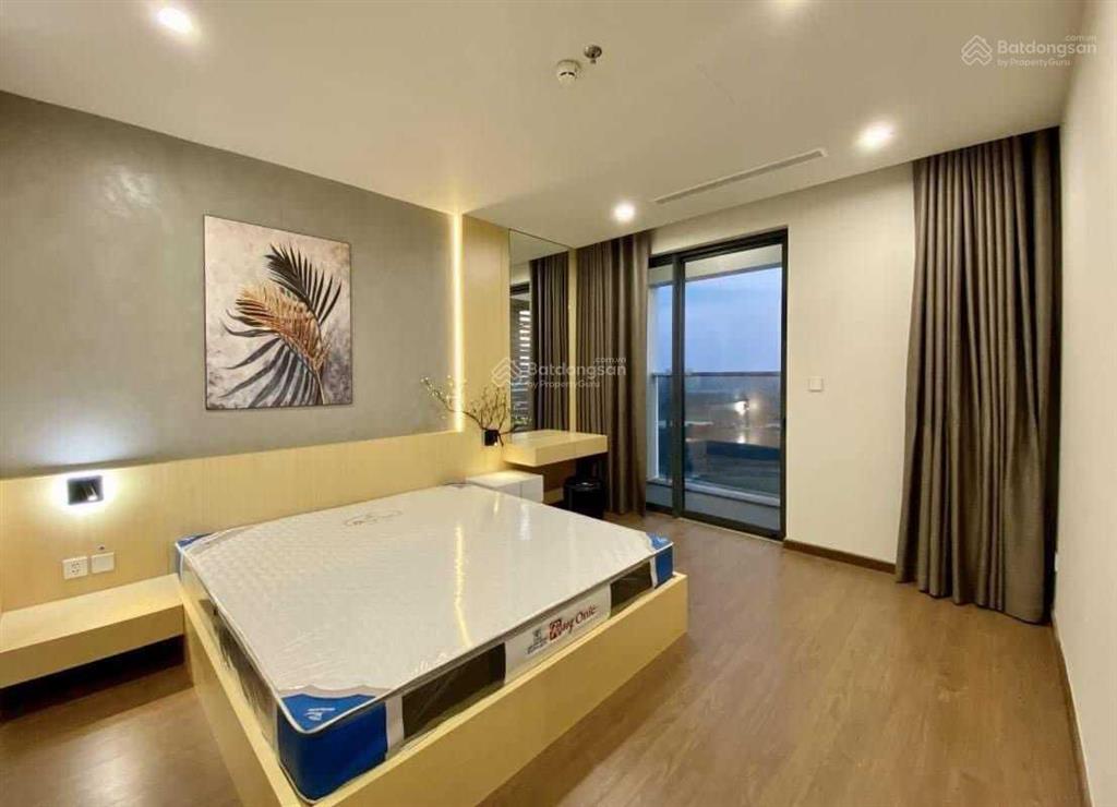 Cho thuê căn hộ cao cấp sun grand city, 69b thụy khuê, 130m², 3pn, view hồ tây