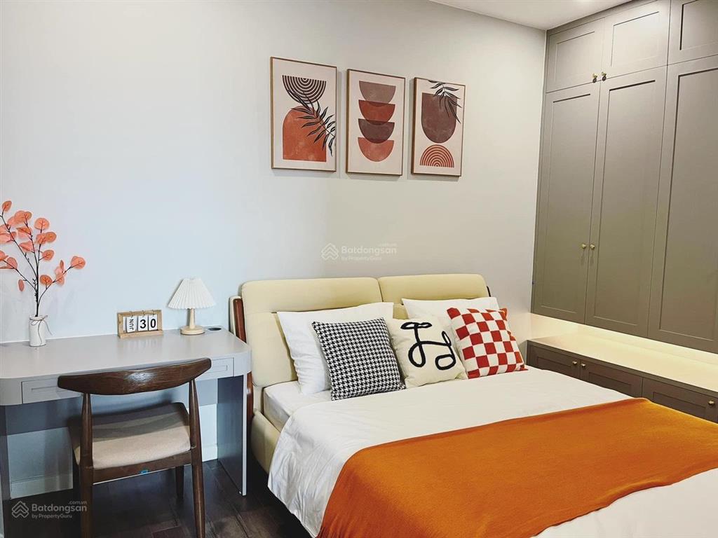 Bán căn hộ siêu rẻ tại diamond residence 25 lê văn lương, 105m2, giá chỉ 12.9 tỷ, nhà mới đẹp