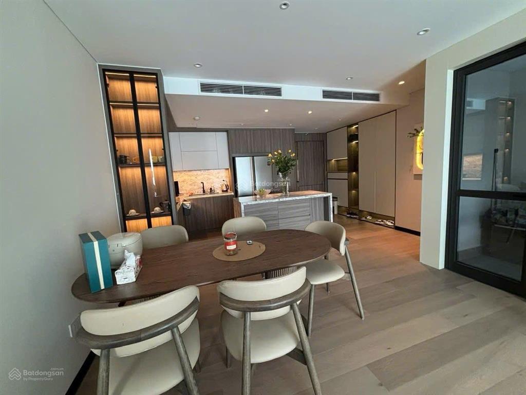 Bán căn hộ 2pn 98m2 tại watermark 395 lạc long quân, cầu giấy, view đẹp, cạnh hồ tây