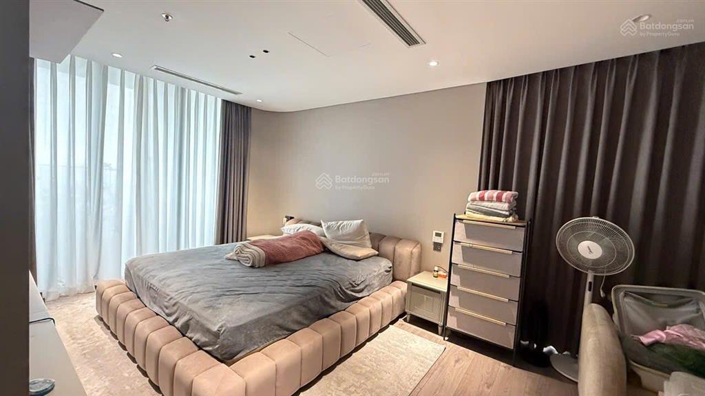 Bán căn hộ duplex chung cư han jardin, 252 m2, căn góc, thiết kế sang trọng, view đỉnh, hướng nam