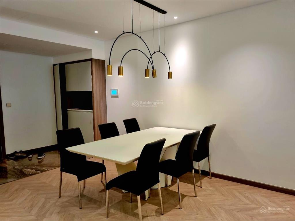 Bán nhanh căn hộ n01t6 ngoại giao đoàn, 142m², 4 pn, căn góc, ban công nam, giá chỉ 21 tỷ