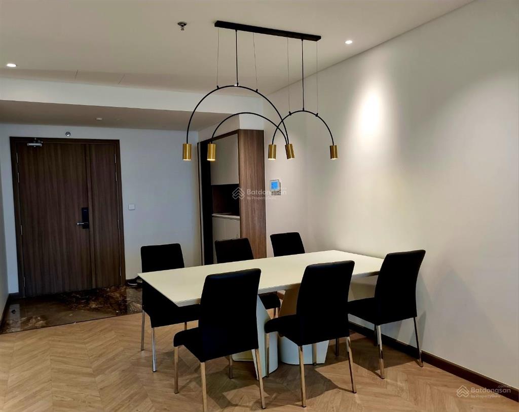 Bán nhanh căn hộ n01t6 ngoại giao đoàn, 142m², 4 pn, căn góc, ban công nam, giá chỉ 21 tỷ