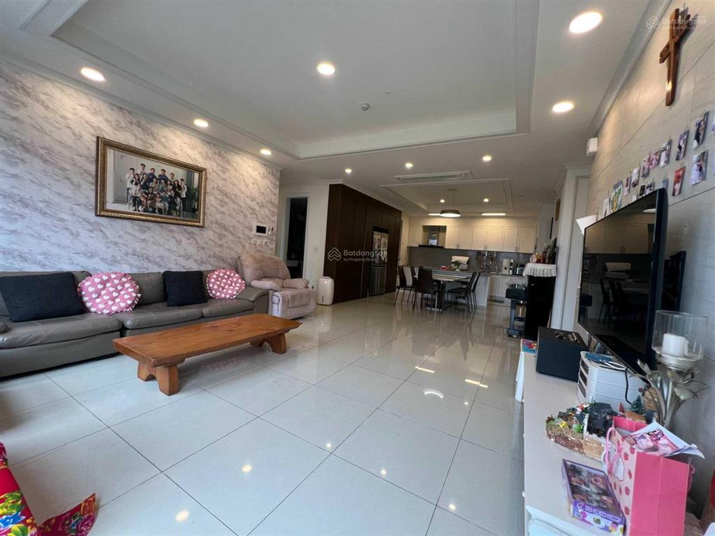 Bán căn hộ h9 starlake từ 2 pn  4 pn, duplex, 101 m2  231 m2, nội thất xịn, giá từ 195 triệu/m2