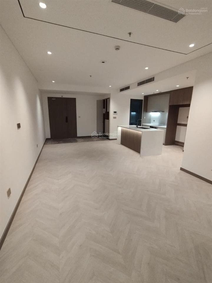 Bán căn hộ han jardin, 142 m2 4pn, tầng cao, căn góc, view hồ tây, nội thất cao cấp, giá 26,4 tỷ
