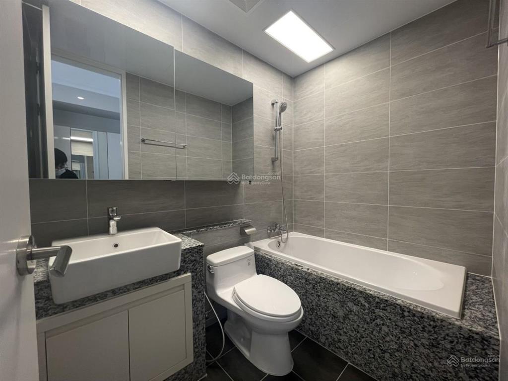 Siêu rẻ! bán căn hộ cao cấp starlake h9, 101 m2 thông thủy, 2 pn, tầng cao, view đẹp, giá 17 tỷ