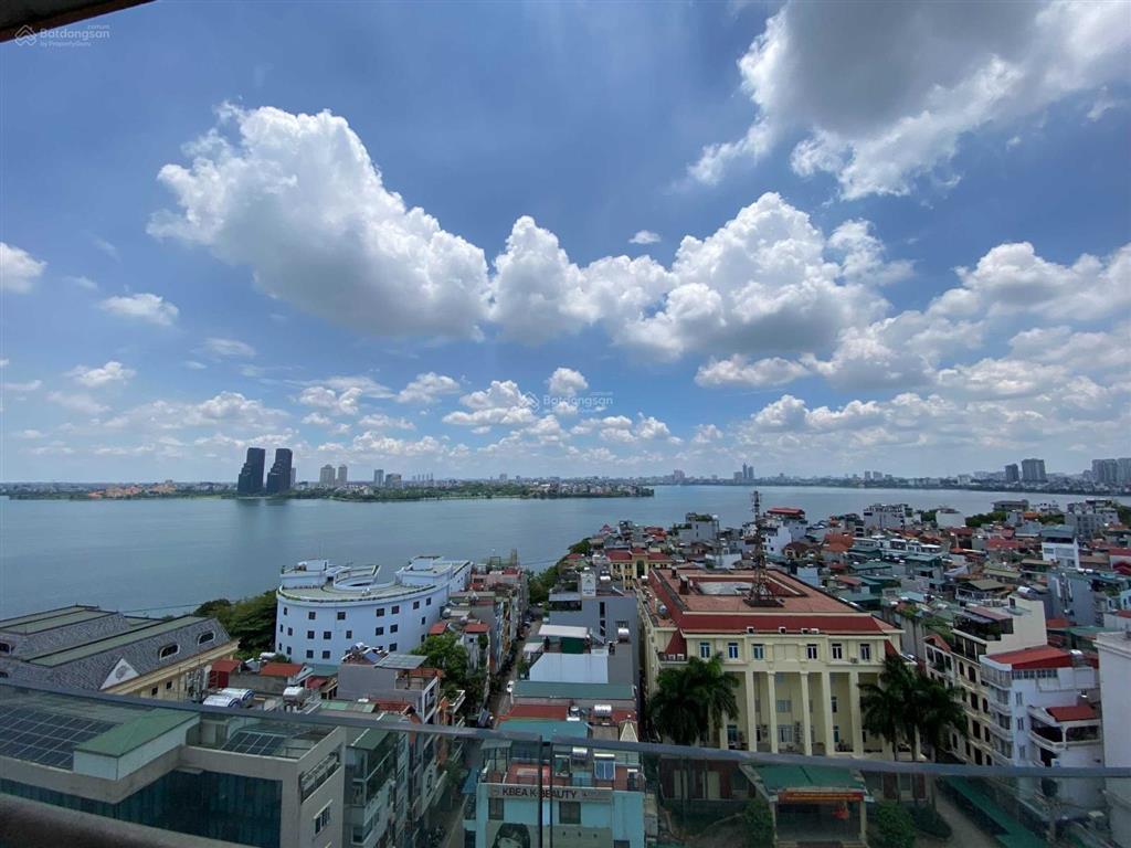 Bán căn hộ cao cấp watermark, 101 m2, 2pn, full đồ, tầng cao, view trực diện hồ tây, giá 14.9 tỷ