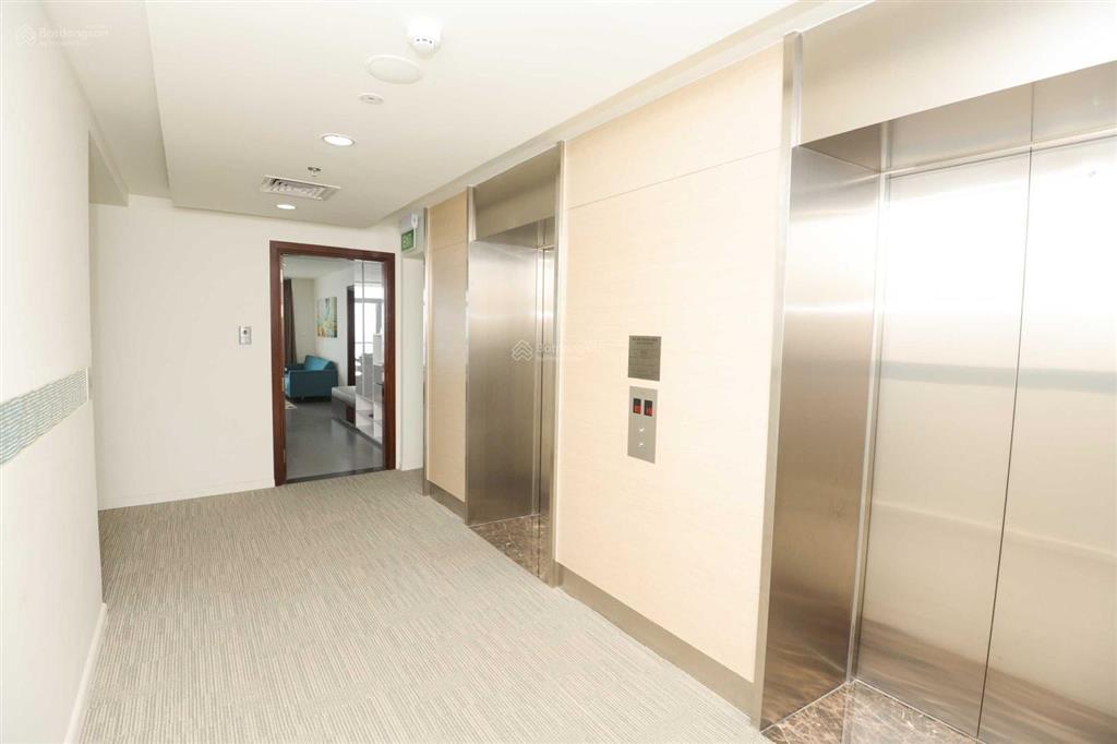 Bán căn hộ cao cấp watermark, 101 m2, 2pn, full đồ, tầng cao, view trực diện hồ tây, giá 14.9 tỷ