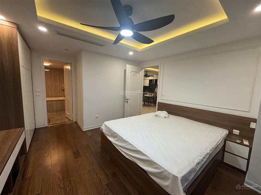Bán nhanh căn hộ d. le roi soleil xuân diệu 88 m2, 2 pn, view sông hồng, full đồ xịn, giá chỉ 14 tỷ