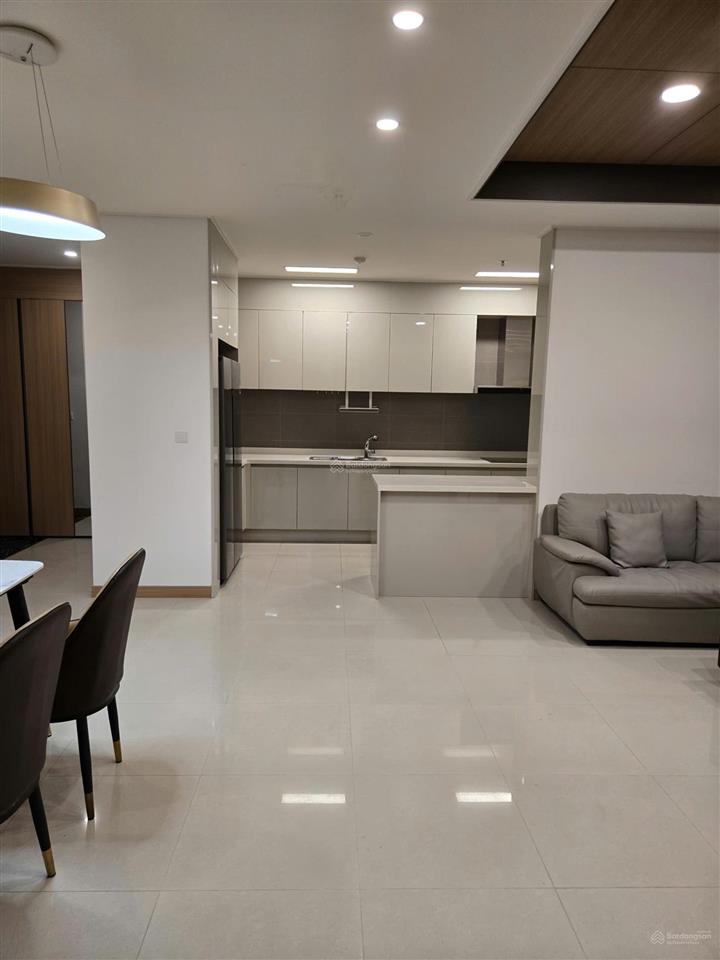 Cho thuê căn hộ cao cấp starlake, 101 m2, 2 pn, view đẹp, full nội thất xịn, giá 28 tr/th