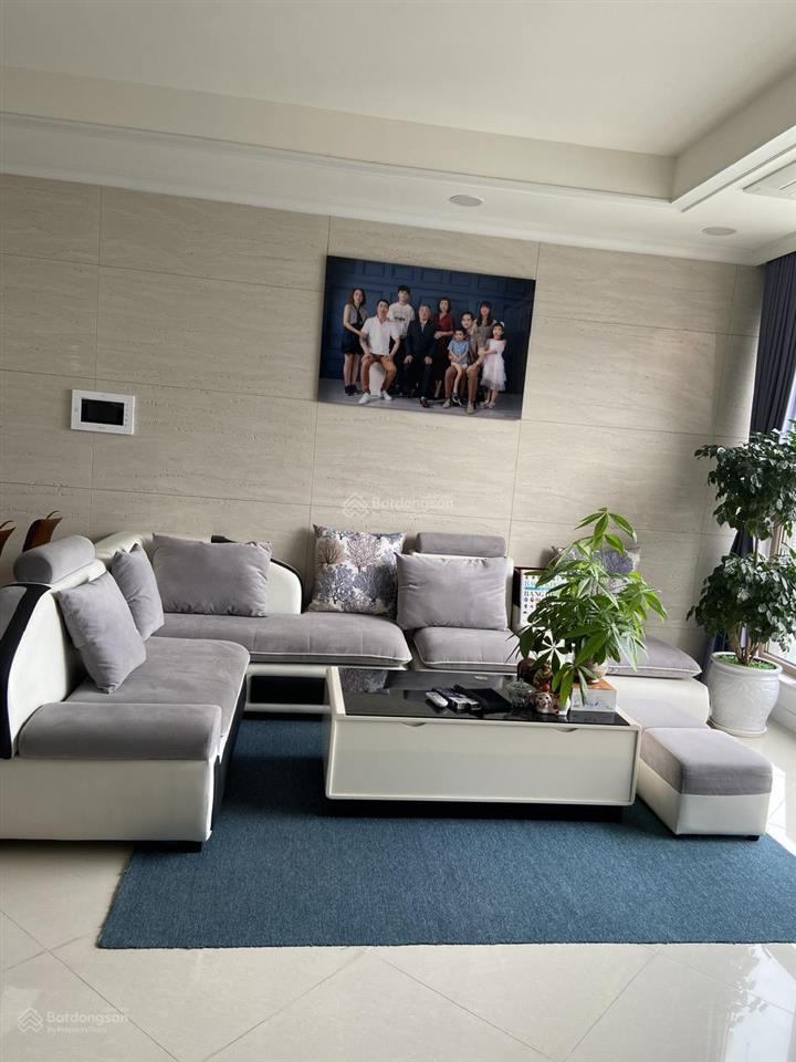 Cho thuê căn hộ cao cấp starlake trục d, 100 m2, 2 pn, view hồ tây, full nội thất xịn, giá 32 tr/th