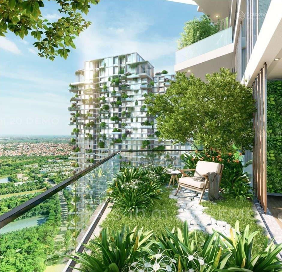 Bán căn hộ vip watermark 200 m2, full đồ, căn góc, có sân vườn rộng, ban công hướng đông, 16 tỷ