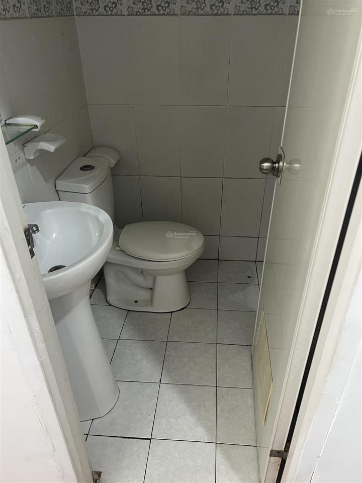 Bán căn hộ cc tại chung cư b1 trường sa, 4,4 tỷ vnd, 50 m2, 2pn, 2wc giá siêu hời
