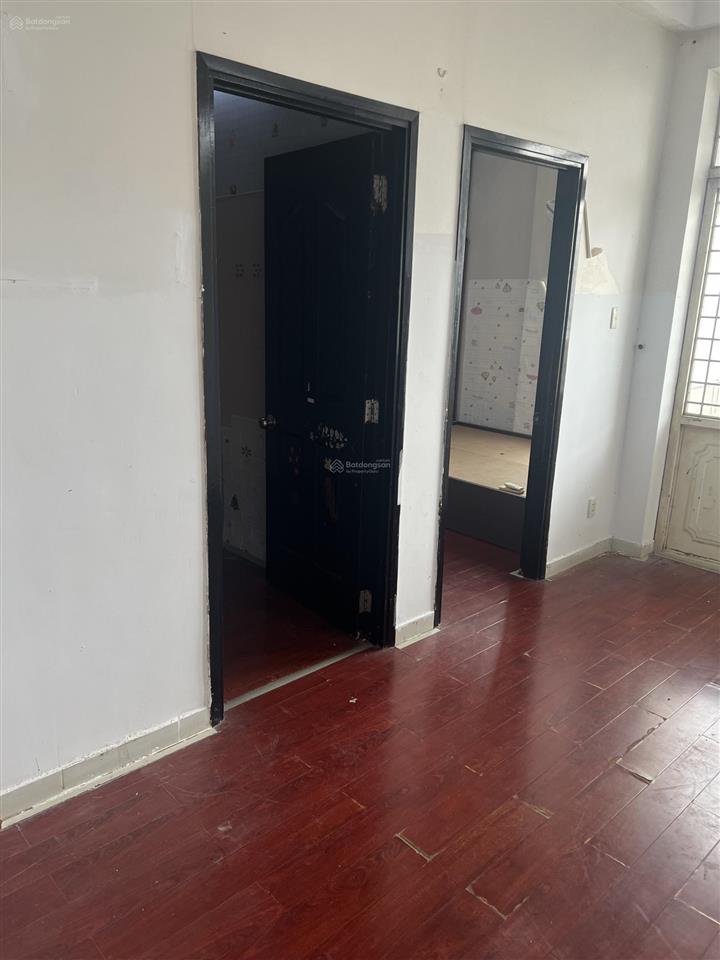 Bán cc b1 trường sa, 4,3 tỷ, 50m2, 2pn, 2wc, giá siêu hời