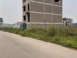 Bán đất kèm nhà xây thô view san bóng tại khu đô thị vinaconex9 thị trấn chi đông