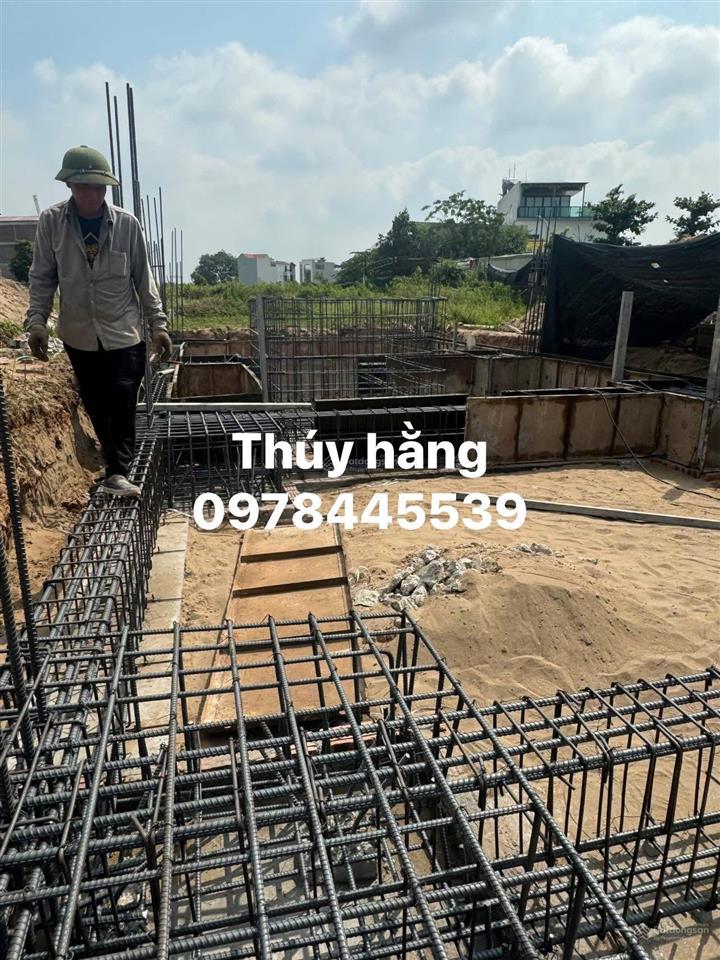 150m2 mặt sân bóng khu đô thị vinaconex chi đông