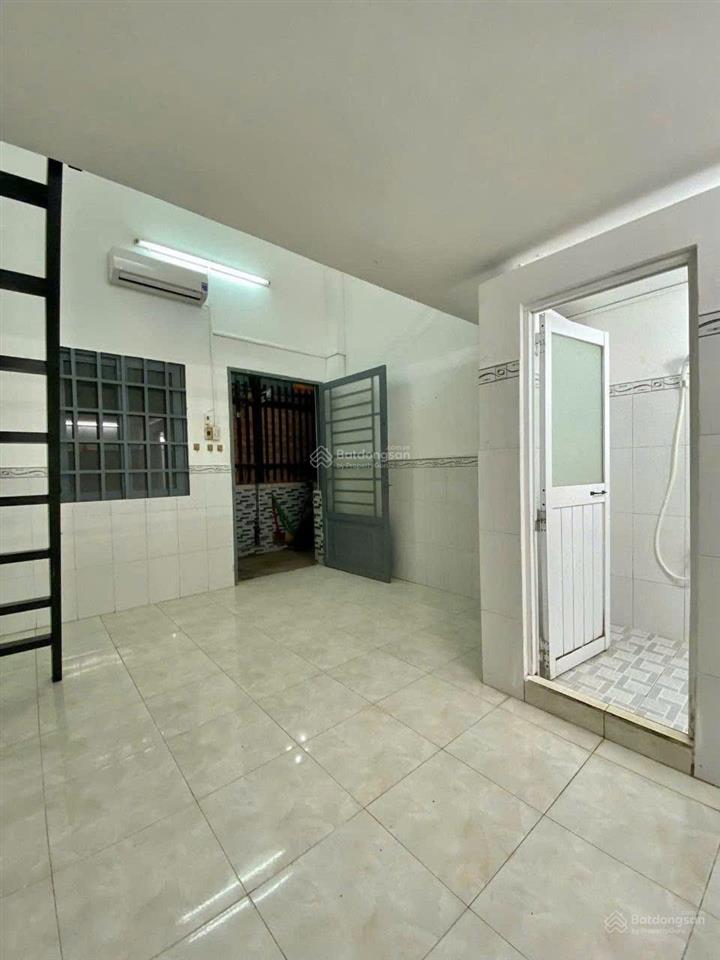 Duplex rộng thoáng giá rẻ cách chợ đầu mối thủ đức dưới 10p đi xe