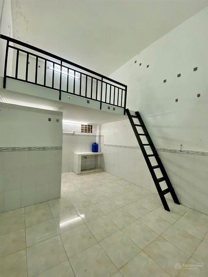 Duplex rộng thoáng giá rẻ cách chợ đầu mối thủ đức dưới 10p đi xe
