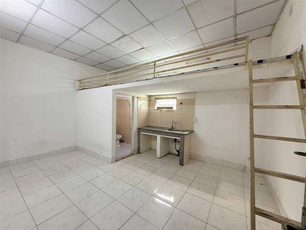 Duplex rộng giá hời gần vincom phan văn trị
