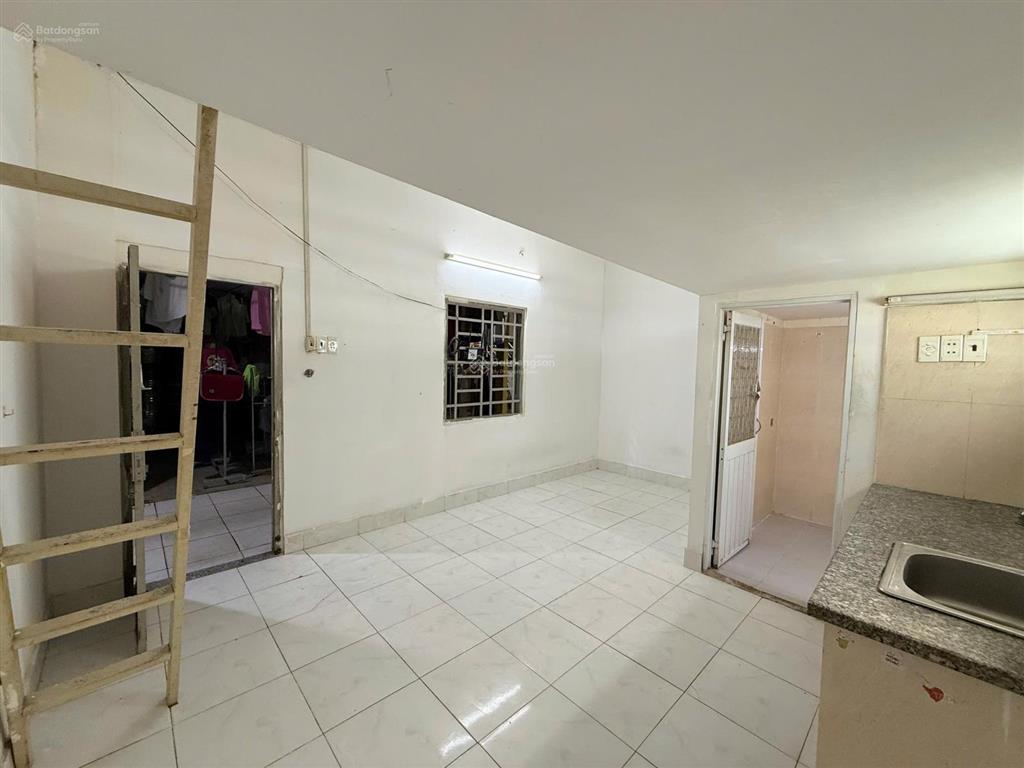 Duplex rộng giá hời gần vincom phan văn trị