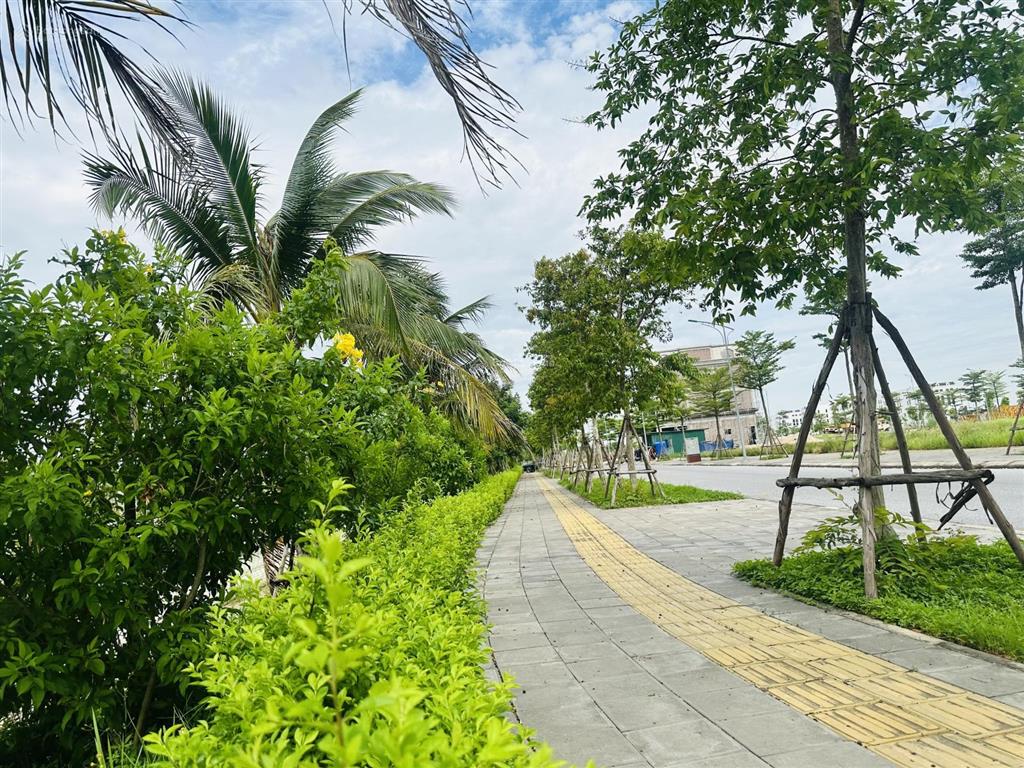 Hàng hiếm, chờ nđt gom ngay lô góc mặt đường 17m ngay công viên. mặt tiền rộng, hợp để kinh doanh