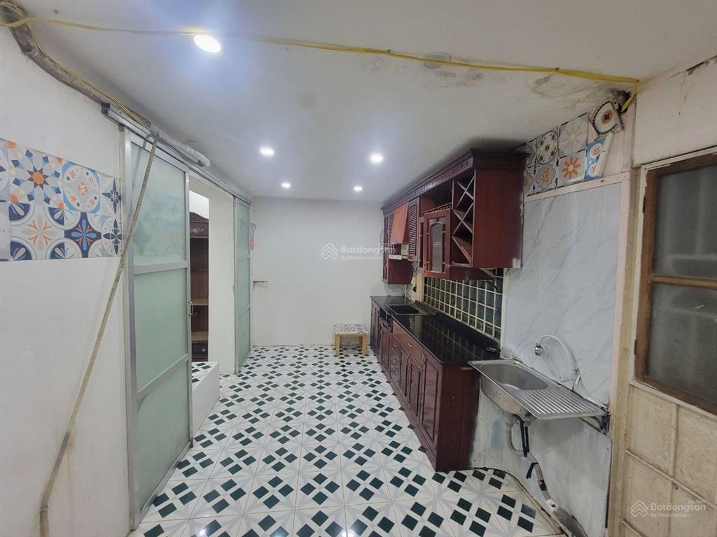 Cho thuê căn hộ tập thể dốc thọ lão