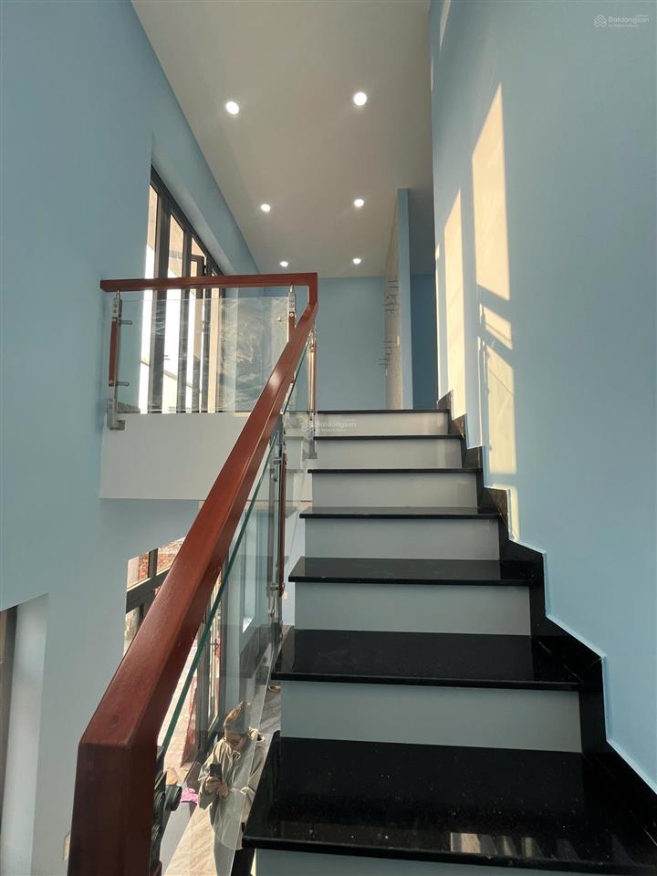 Nhà 2 lầu gần đại nam  thới hòa  bến cát