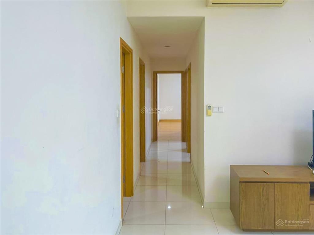 Căn hộ bán tại the vista an phú tầng cao gồm 4 phòng ngủ view sông với diện tích 176m2