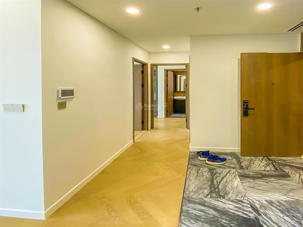 Bán căn hộ tại lumiere riverside tầng cao gồm 2 phòng ngủ view đẹp với diện tích 74m2