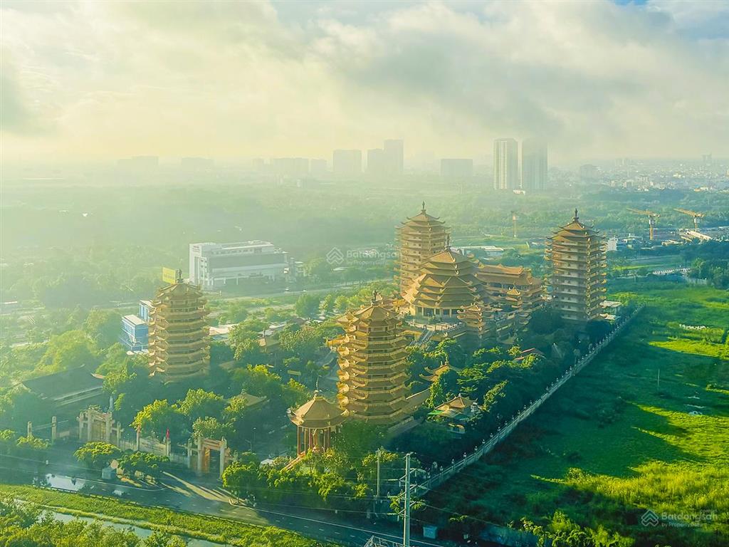 Bán căn hộ tại lumiere riverside tầng cao gồm 2 phòng ngủ view đẹp với diện tích 74m2