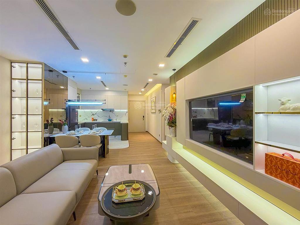 Căn hộ bán tại vinhomes central park tháp park 6 view đẹp gồm 2 phòng ngủ với diện tích 82m2