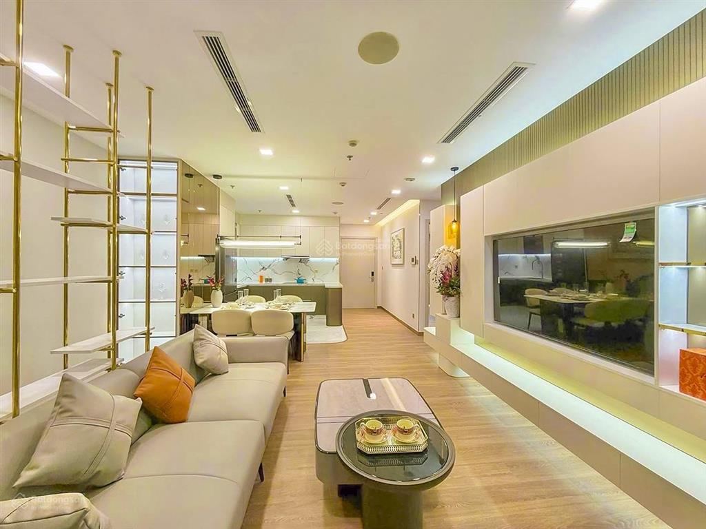 Căn hộ bán tại vinhomes central park tháp park 6 view đẹp gồm 2 phòng ngủ với diện tích 82m2