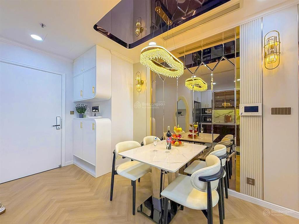 Bán căn hộ tại vinhomes central park vhcp gồm 2 phòng ngủ tầng cao view đẹp với diện tích 78m2
