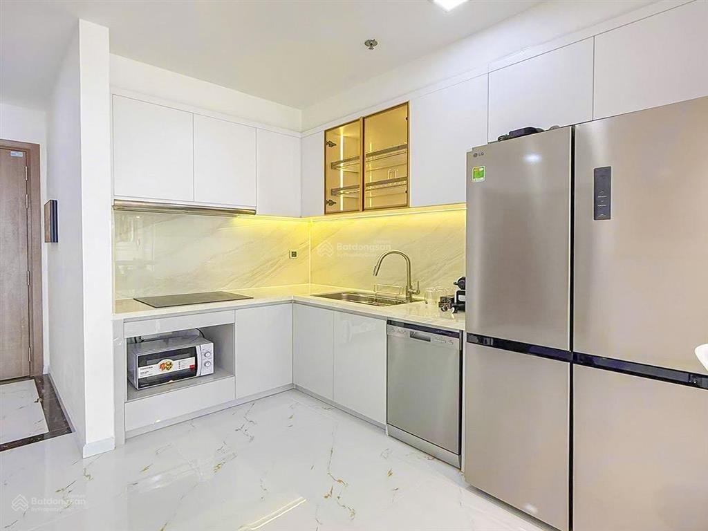 Căn hộ bán tại vinhomes central park tầng cao, view đẹp, gồm 2 phòng ngủ với diện tích 76m2