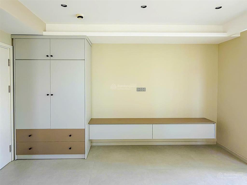 Bán căn hộ tại thảo điền pearl gồm 3 phòng ngủ tầng cao view đẹp với diện tích 132m2