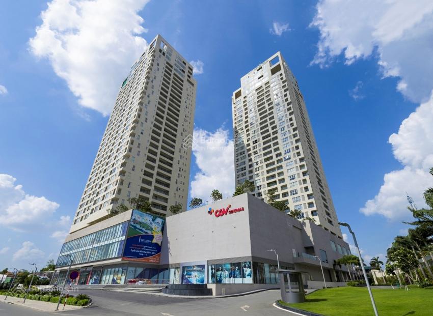 Bán căn hộ tại thảo điền pearl gồm 3 phòng ngủ tầng cao view đẹp với diện tích 132m2