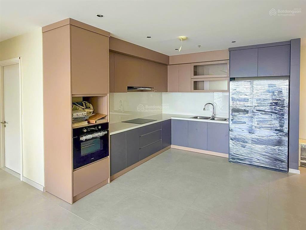 Bán căn hộ tại thảo điền pearl gồm 3 phòng ngủ tầng cao view đẹp với diện tích 132m2