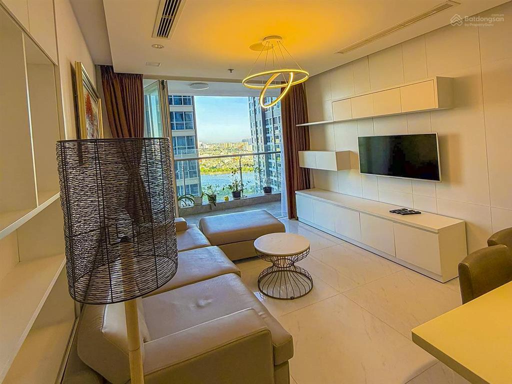 Bán căn hộ tại vinhomes central park tầng cao gồm 3 phòng ngủ view đẹp với diện tích 123m2
